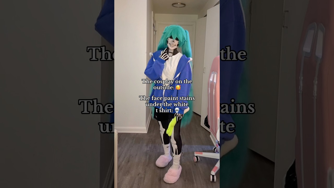 Luckily the shirt has survived all the times I’ve had to wash it after 🙏 #cosplay #cosplayer #miku