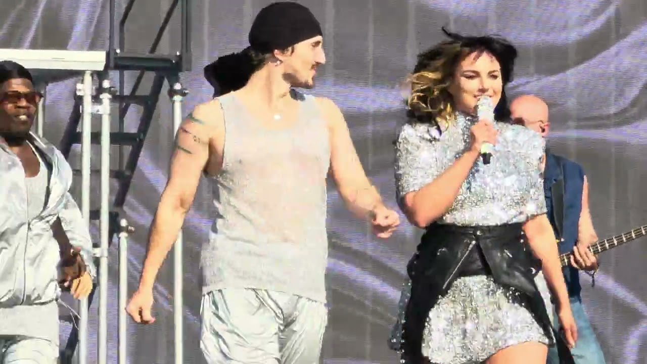 Ewa Farna - Na ostří nože (Rock for People 2025 - Hradec Králové - Park 360) 4K Live Video