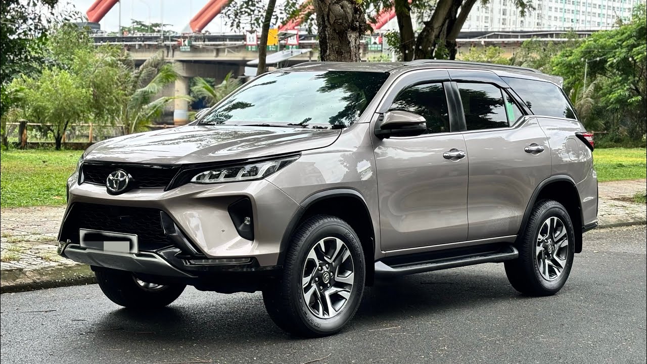 Fortuner Legender 2021 Máy Dầu Số Tự Động Một Cầu | Chất Xe Zin Đẹp | Màu Nâu Nội Thất Đen