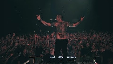 Linkin Park | Chester Bennington gave a speech at his last show with Linkin Park in Birmingham