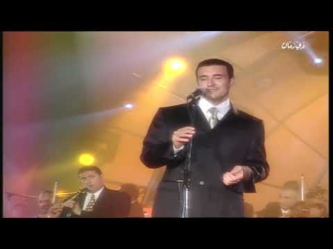 كاظم الساهر موال أريد أبكي لقعدلك عالدرب قعود ليالي دبي 2001