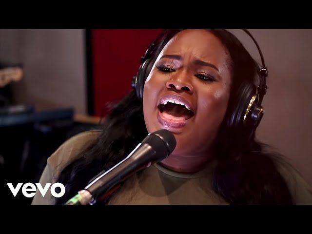 Tasha Cobbs Leonard - Your Spirit ft. Kierra Sheard (Official Video) class=