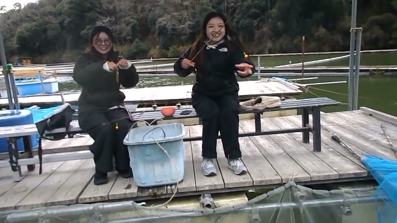 初心者 女性　鯉釣りに挑戦！「メッチャ楽しい」