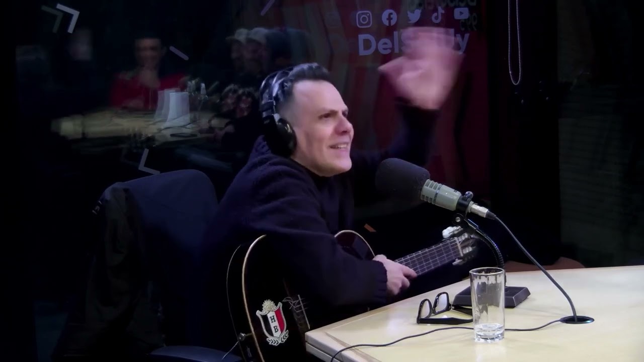 TABARÉ CARDOZO recupera su guitarra gracias a ALBERTO KESMAN