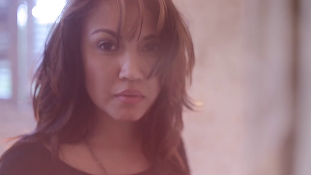 Shiina - Kiss me Baby (Official Music Video)