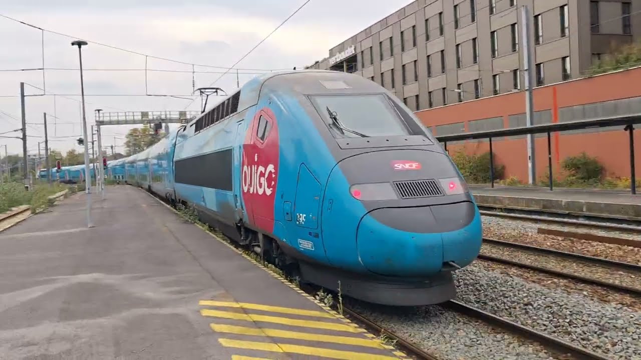 TGV OUIGO passing by Gare de Tourcoing (01/10)