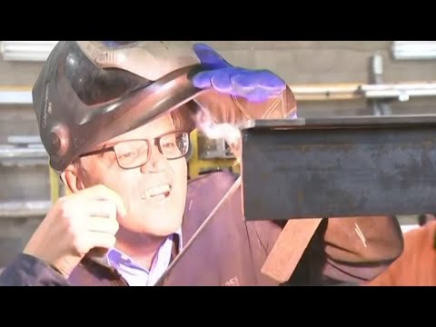 Morrison makes bizarre welding error