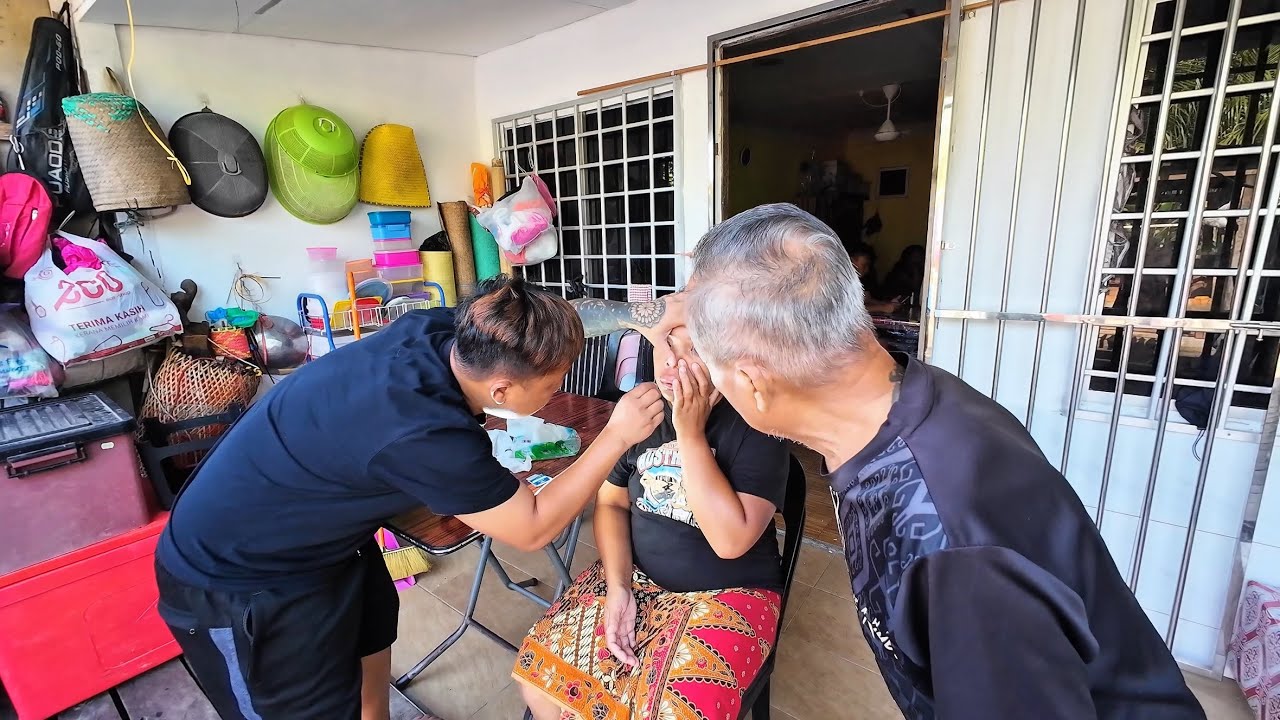 MULUT MUKI MAKIN BESAR JERAWAT DI HIDUNG // CUBA KOREK DAN PICIT TAPI MENYAKITKAN // 