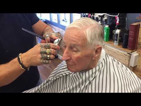 Wideo: Lekcje u fryzjera: jak używać nożyczek i strzyżenia