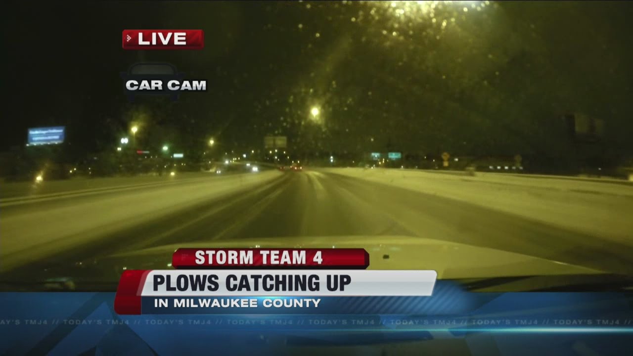 247 snow plows, salt trucks hit Milwaukee roads Monday morning YouTube