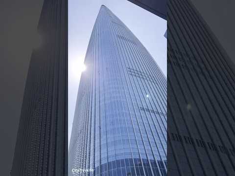 برج لوتي العالمي العملاق في سيول 