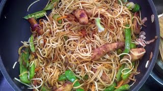 Chicken Noodles - Restaurant Style | Indo Chinese fusion | weekend special