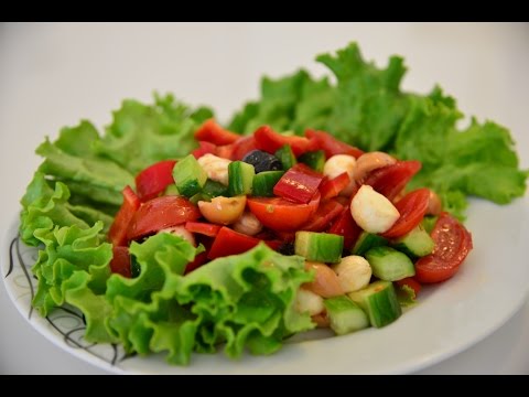 Видео рецепт Греческий салат с моцареллой