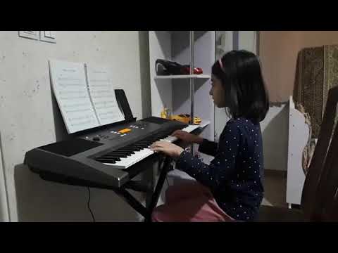 اجرای آهنگ قوبانین آغ آلماسی از بهار خداشناس بارنجی