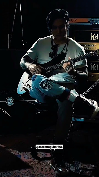 Synyster gates - Buried alive #synystergates #avengedsevenfold #maestroguitars #buriedalive #shorts