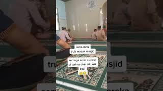 Detik Detik Truk Masuk Masjid viral islam shalat berjamaah infak amal jariah