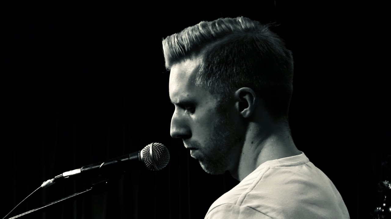 STUDIO LIVE - I Will Hold Onto You - Robin Erixon - YouTube