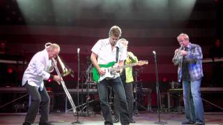 Chicago "25 or 6 to 4" Live in Albany, NY - Dec. 1, 2011 - FRONT ROW IN HD chords