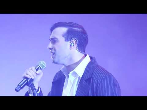 Mert Demir - Sadece (Live At Zorlu)