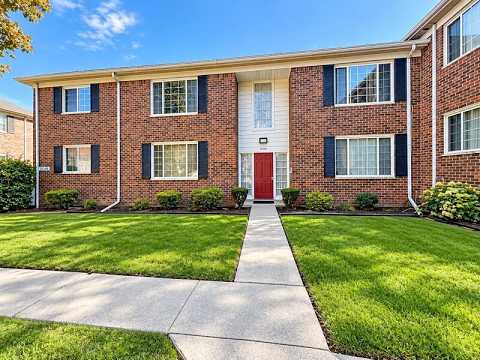 25308 Shiawassee Circle, Southfield, MI home video tour