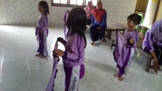 Gerak lagu india anak2 kepompong ^^