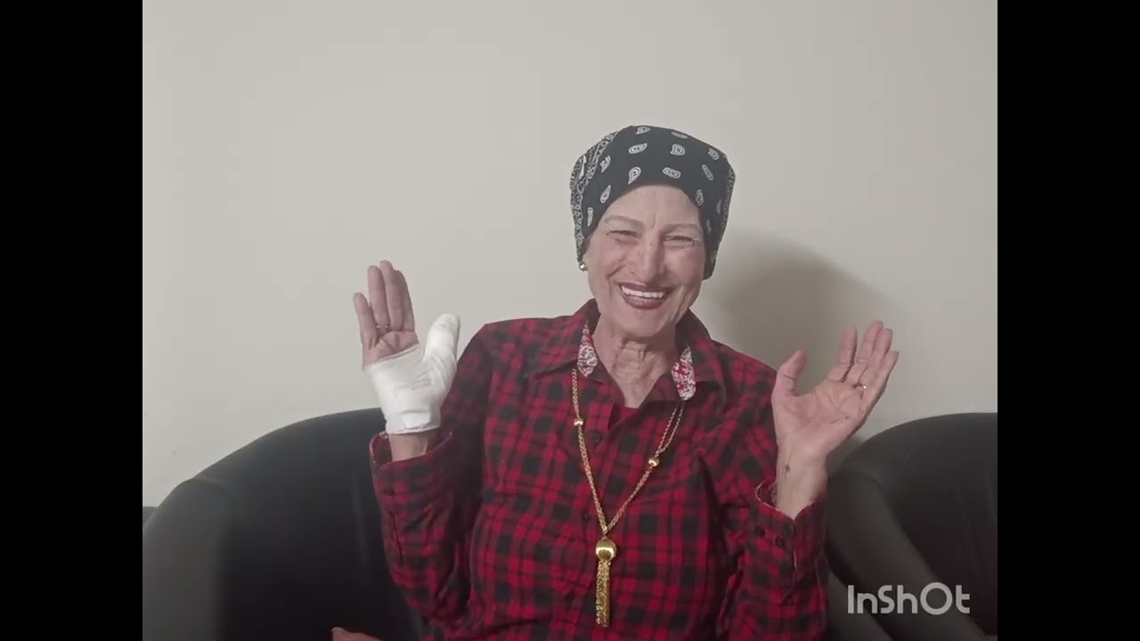 قرموط الروبه فى فرنسا تعالى نعطيكى على قفاكى ياخاينه ام فياض ورباب برقبتك