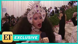 Video voorbeeld van "Cardi B Says Being Pregnant Makes Her Feel 'Powerful' (Exclusive)"