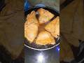 samosa #samosa #fastfood #viralfood #foodshorts #recipe #snacks #indianfood #cooking #sweets #chaat