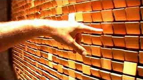 Interactive art with wooden mirrors - The wooden mirror (1/4)