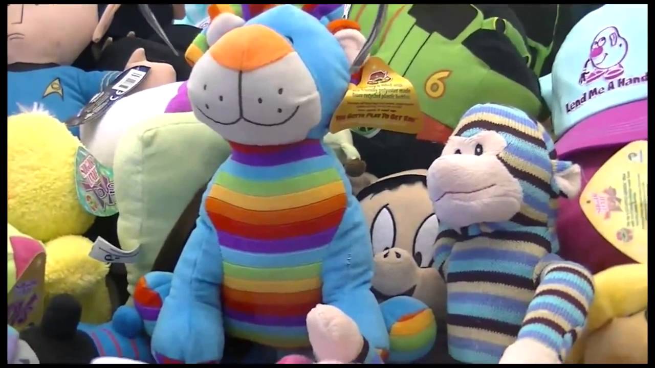 Winning Over 500 Prizes From The Claw Machine YouTube