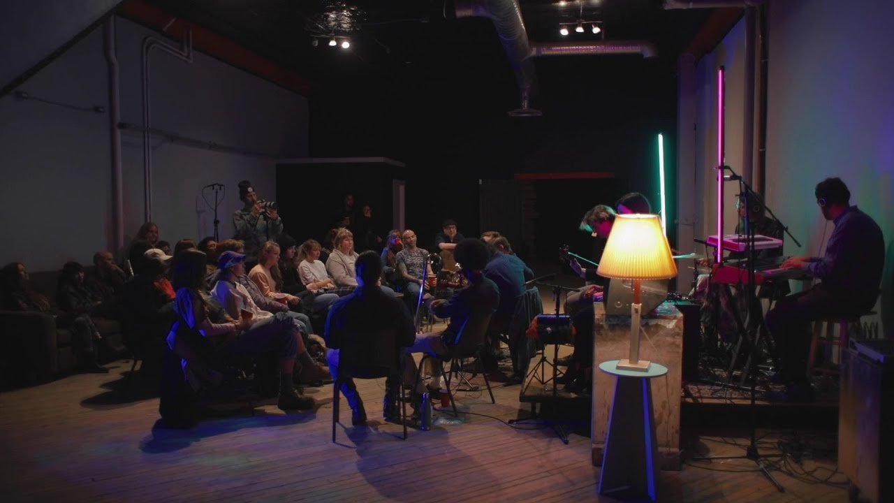 Watch Apollo Suns - Passing By (Live) - The Node Sessions on YouTube Watch Apollo Suns - Passing By (Live) - The Node Sessions on YouTube