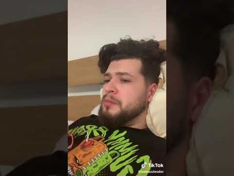 Video: TikTok Kritizēja Tendenci Uz 