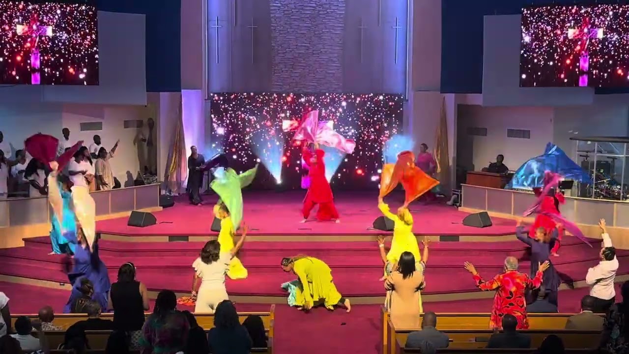 “Show Me Your Face/Yahweh” by Red Worship & Lizzie Morgan Praise Dance