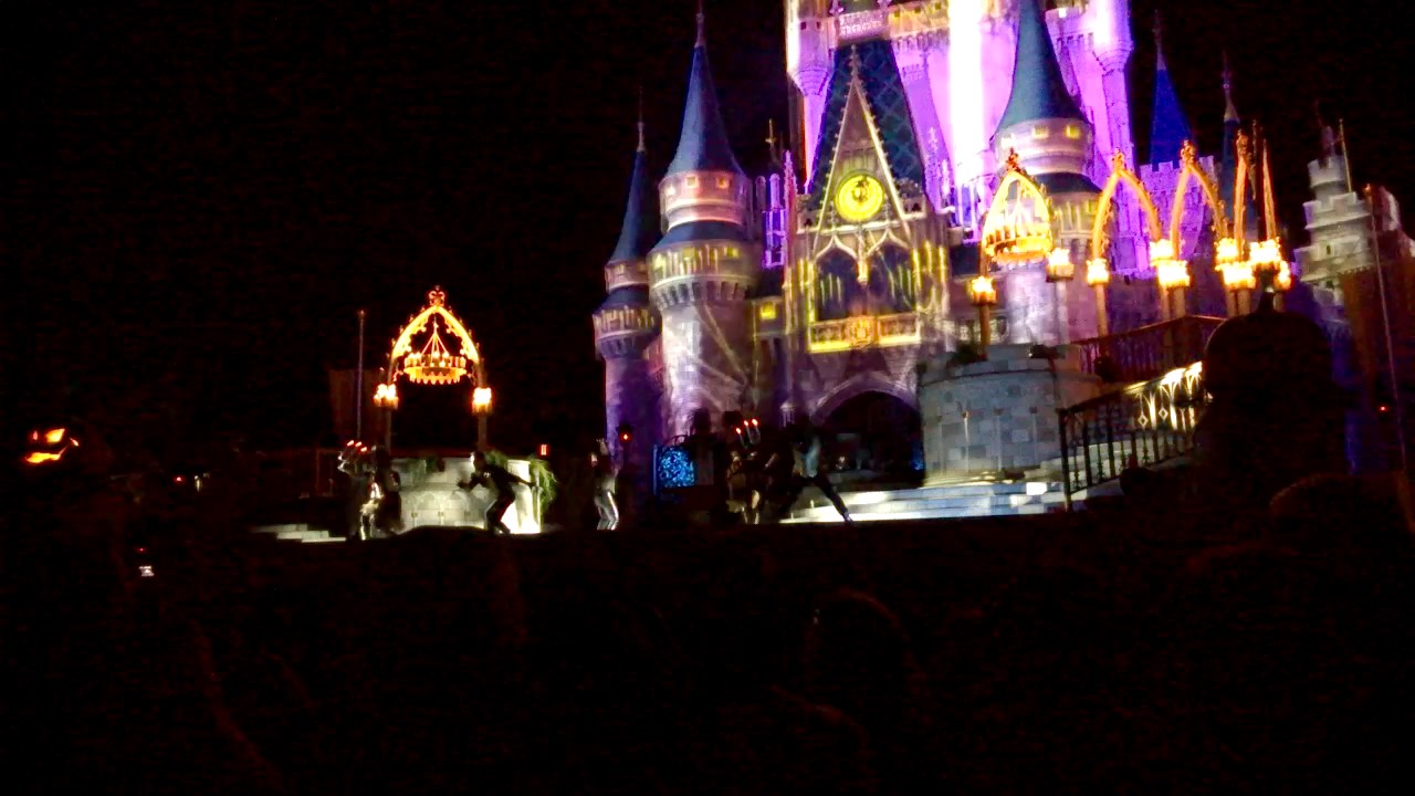 Hocus Pocus Villain Spelltacular Show 2016 Part 1 - YouTube