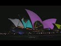 FESTIVAL VIVID ILUMINA A CASA DE OPERA DE SYDNEY.