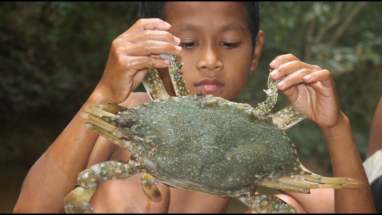 bakecrab How to cook crab recipe in forest Primitive Baking Crab