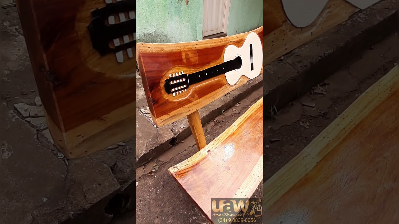 Violas caipiras, Banco personalizado em madeira maciça