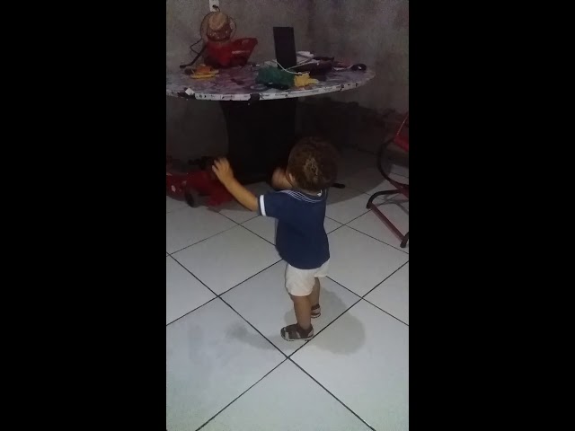 O MAIOR AMIGO DAS CRIANÇAS PATATI PATATA