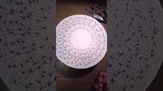 今日の蟻人間。迷路に閉じ込めてみました。