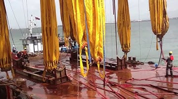 Crane Load test using Waterbag - Test Load 880 Ton