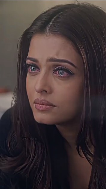 Aishwarya Rai sad - YouTube