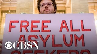 White House delays executive actions on immigration until next week