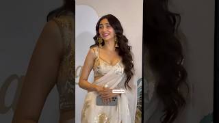 Zara Khanradiates Elegance This Diwali, Turning Heads With Her Stunning Lookthe Unseen Shorts