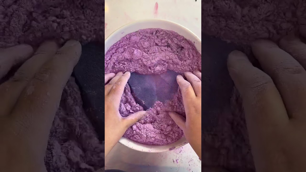 Soft gym chalk water crumble #asmr #gymchalk #oddlysatisfying #shorts #asmrgymchalk