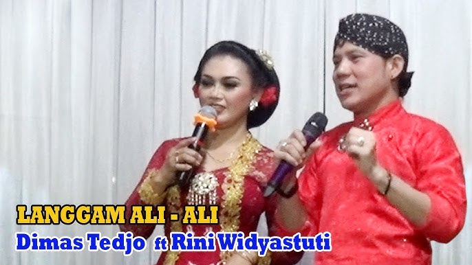 Xotinlarning keng dumbalari katta xoroz tomonidan sikiladi Rus porno onlayn sahifasini tomosha qiling