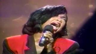 BeBe & CeCe Winans--"Addictive Love"--(Live)