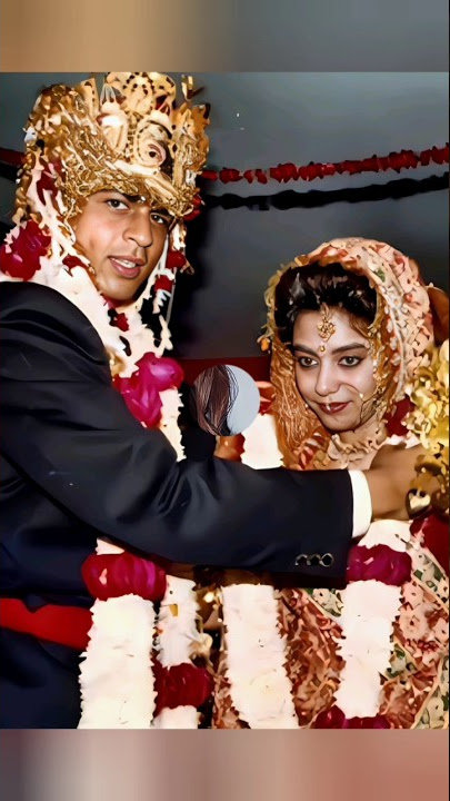 Shahrukh Khan with his wife Gauri Khan #shahrukhkhan #shorts #ytshorts