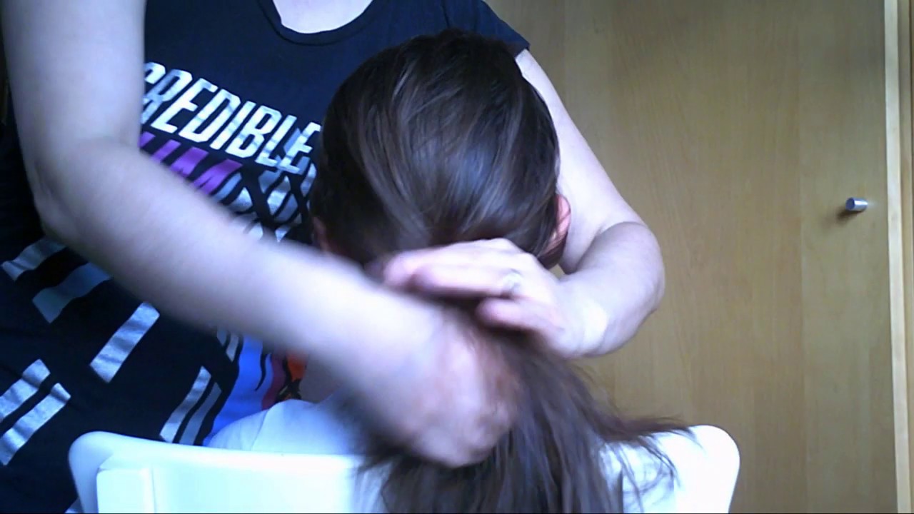 ASMR FR - Massage brushing whisper sur petit lapin