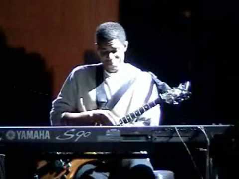 Stanley Jordan Trio clip 2: All Blues (part 1-2)