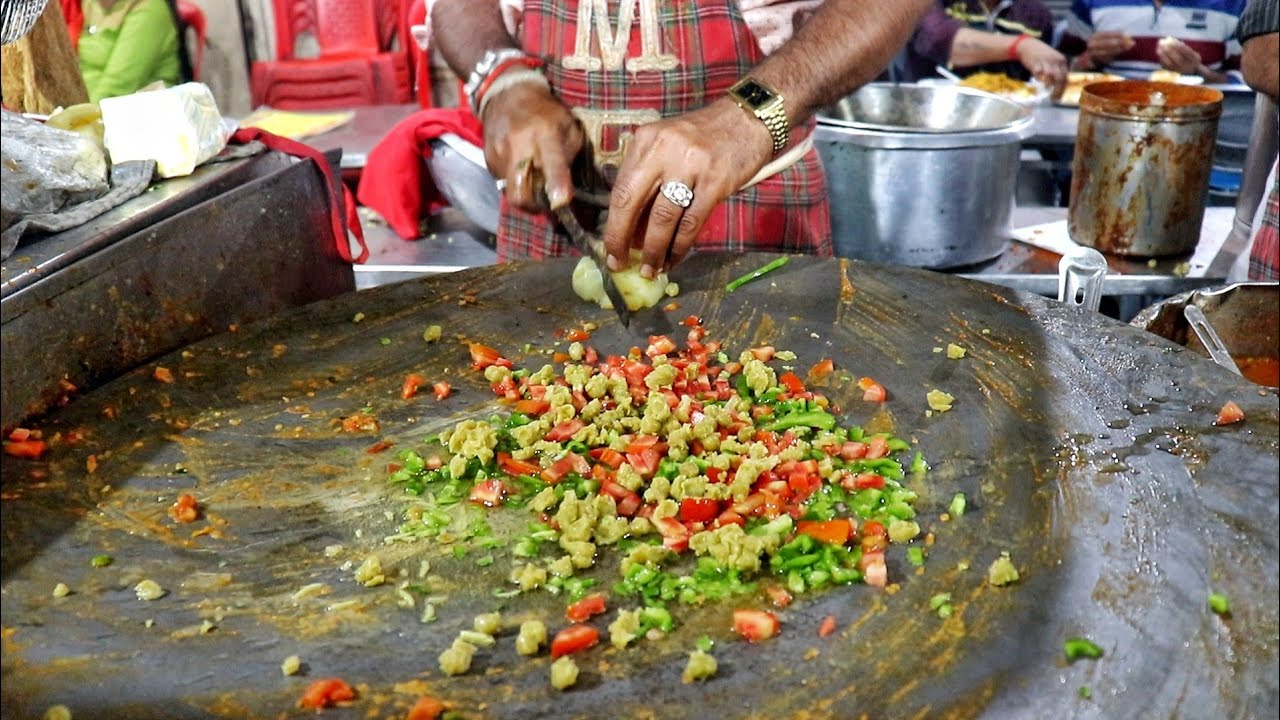 Delicious Live Veg Pulao | Manek Chowk Night Food Market In Ahmedabad | Indian Street Food | Street Food Fantasy